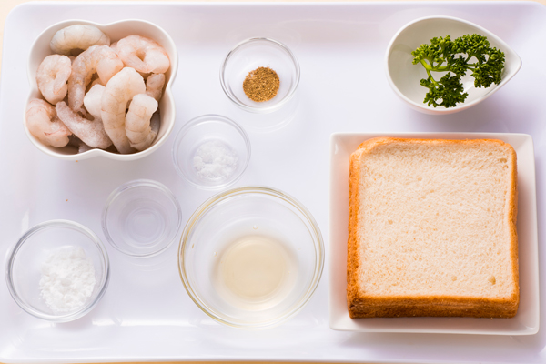 冷凍エビのパン衣揚げ